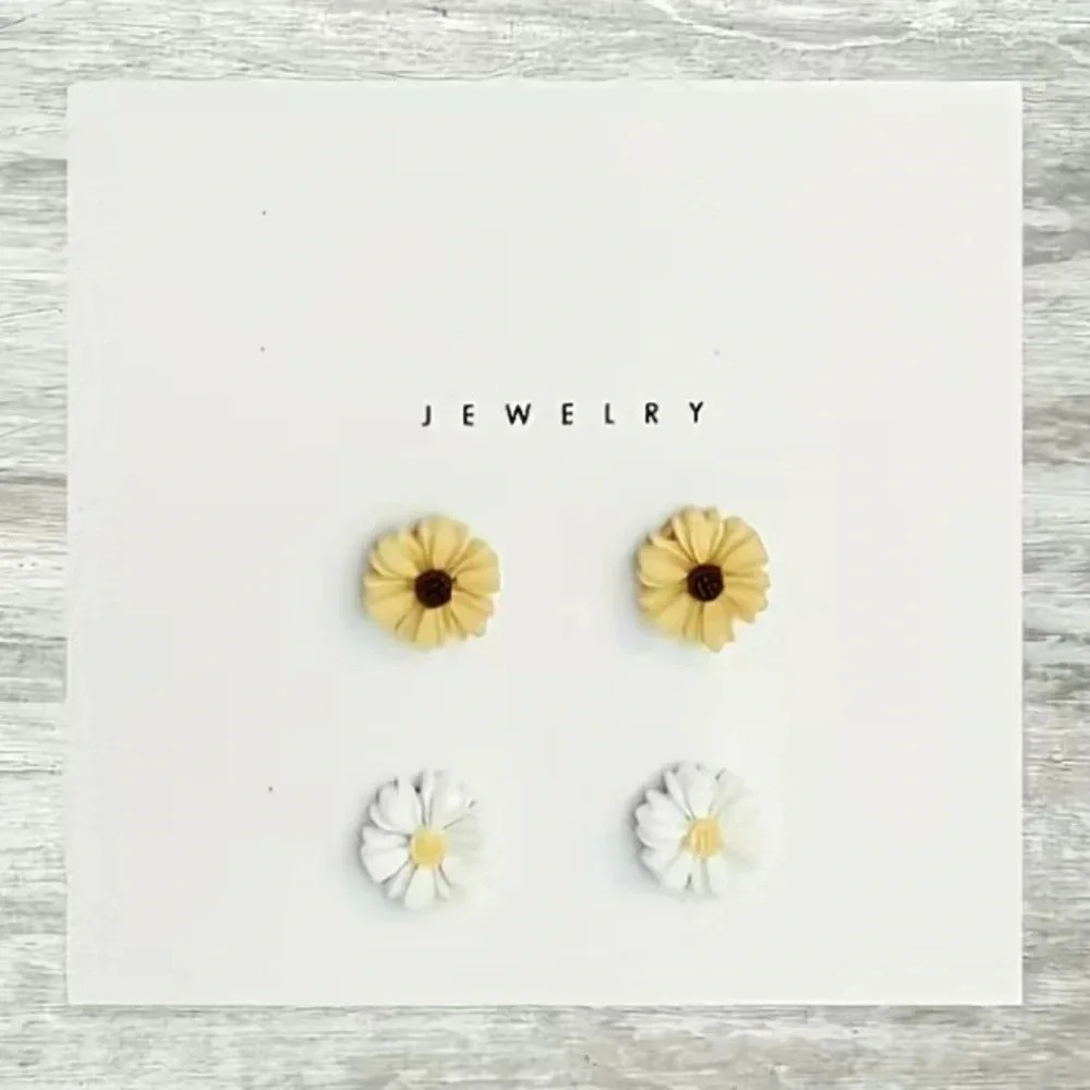 2PC/Set Yellow & White Exquisite Sunflower & Daisy Stud Earrings NEW